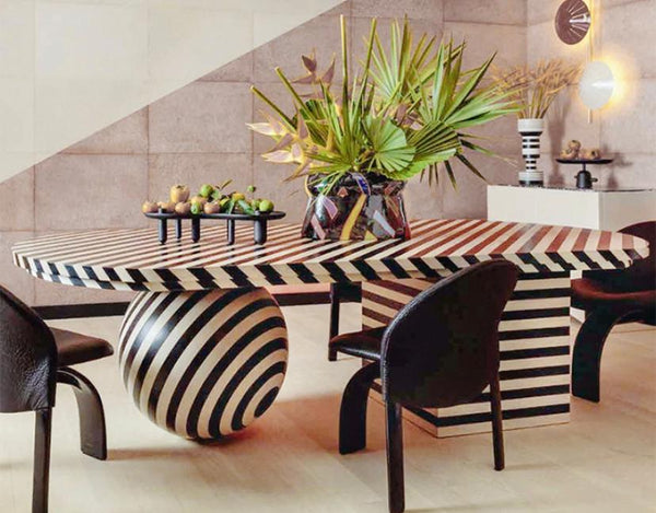 Aslant striped table